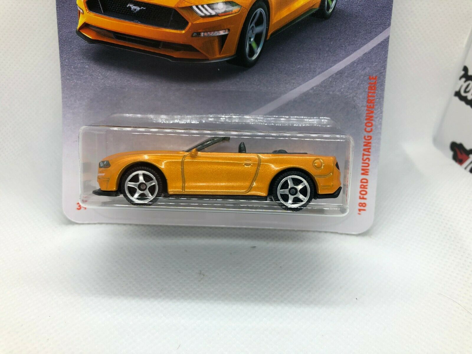 18 Ford Mustang Convertible