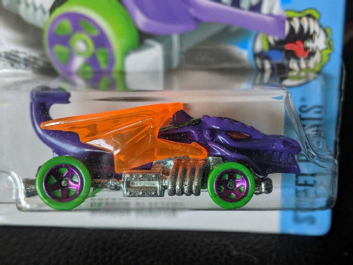 Hot Wheels 2017 Street Beasts Dragon Blaster, Purple (Treasure Hunt)