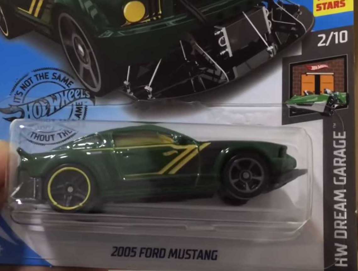 2005 Ford Mustang  Hot Wheels