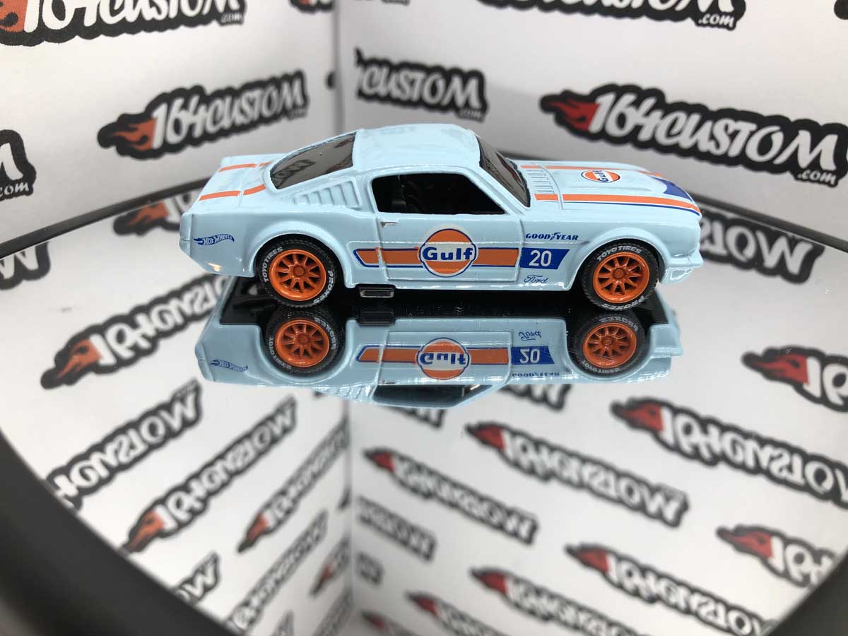 1965 Ford Mustang 2+2 Fastback Hot Wheels