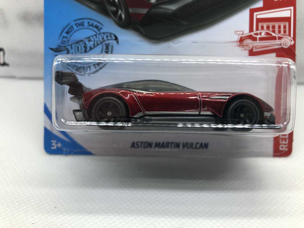 Aston Martin Vulcan Hot Wheels