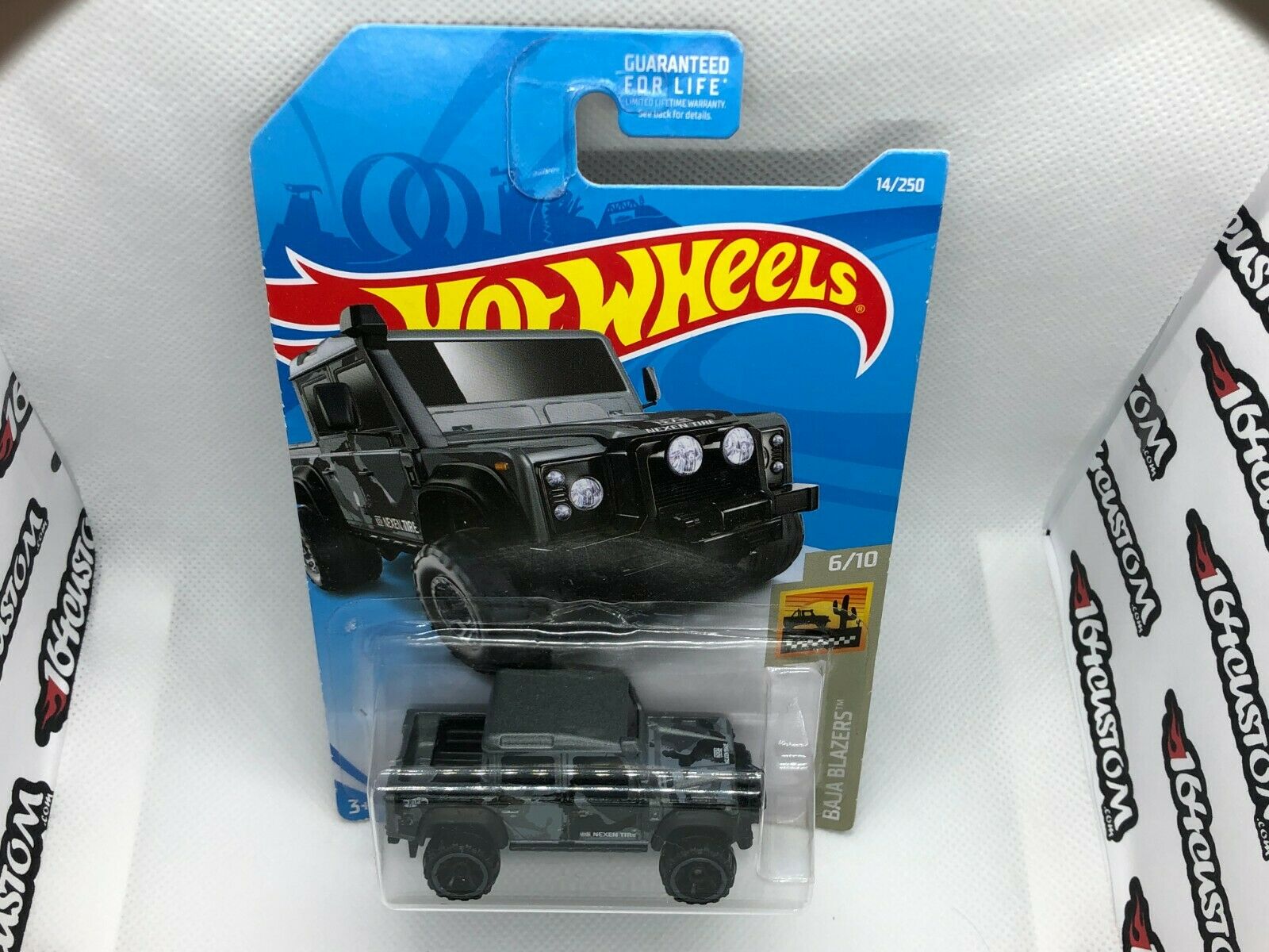 '15 Land Rover Defender Double Cab Hot Wheels