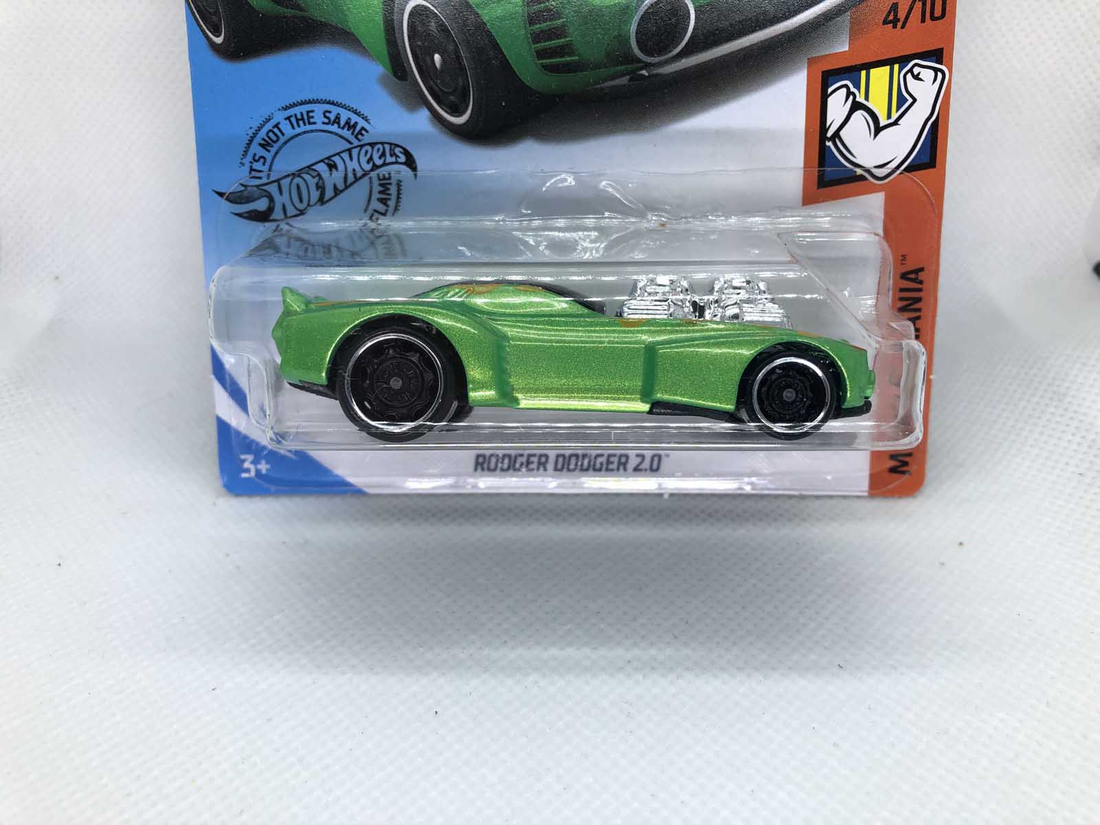 Hot Wheels Muscle Mania: Rodger Dodger 2.0 (FYF88)