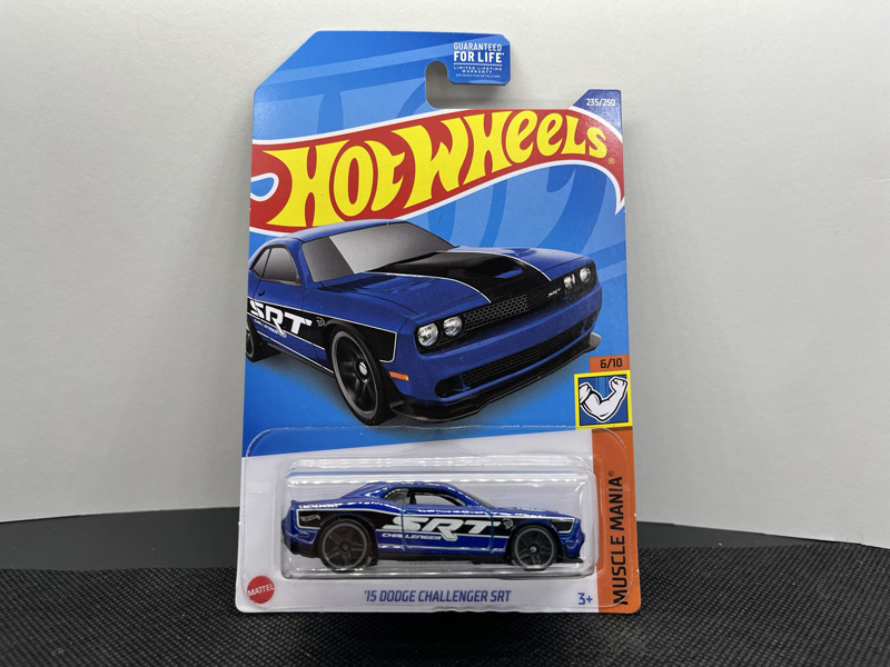 '15 Dodge Challenger SRT Hot Wheels