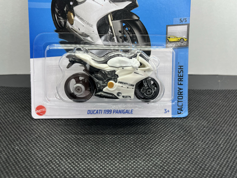 Ducati 1199 Panigale Hot Wheels