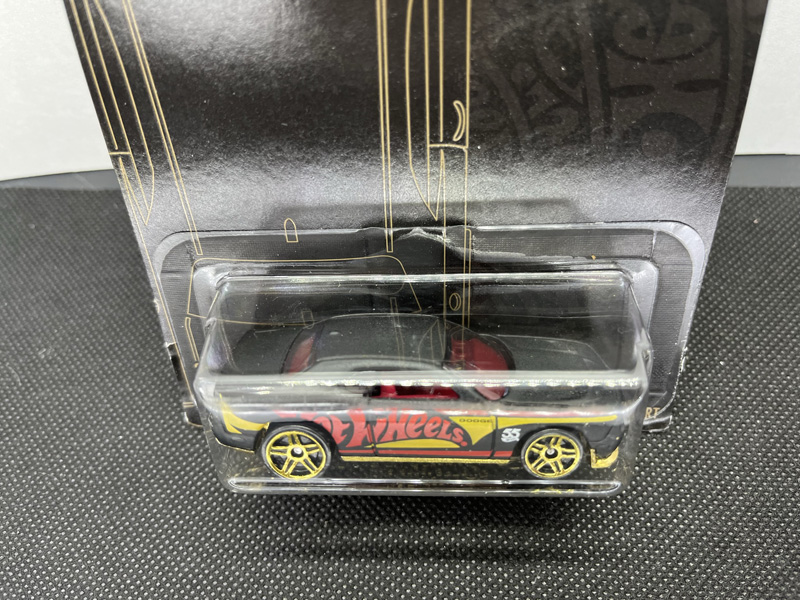 '15 Dodge Challenger SRT Hot Wheels